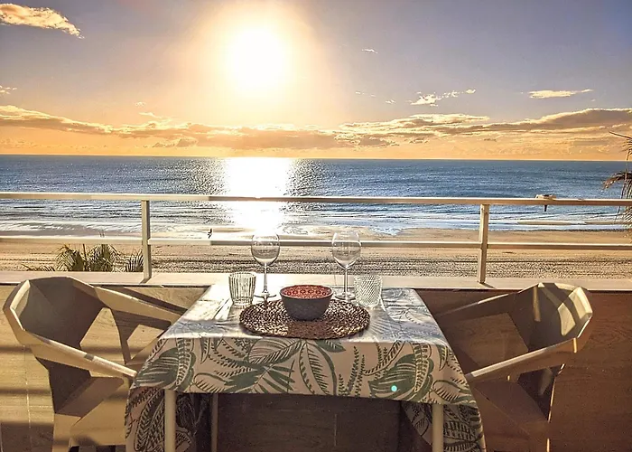 Apartamento En La Playa Con Garaje